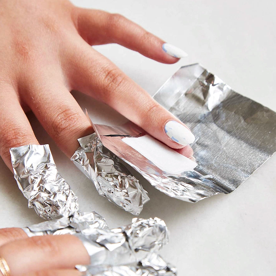 How to soak outlet gel nails off